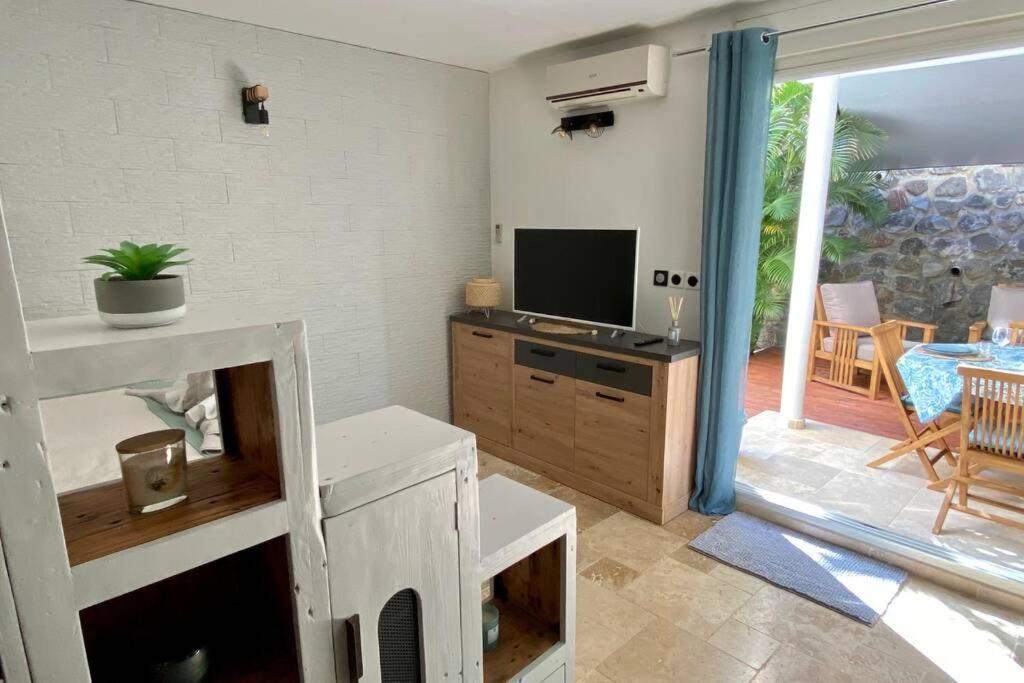 L'Instant Evasion, Studio Avec Terrasse, Piscine ! Saint-Gilles-les-Bains Buitenkant foto